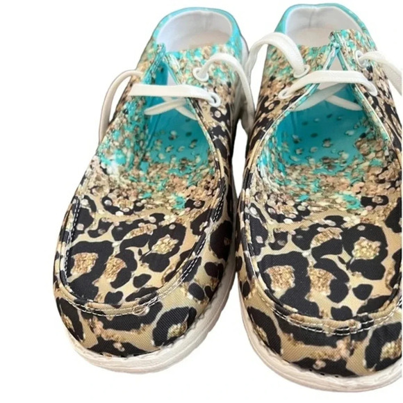Leopard Print Turquoise Slip On Canvas Comfort Shoes New 9.5 - Picture 2 of 7